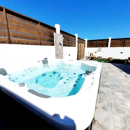 Canary Wild House 2 *
